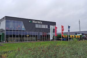Het moderne pand van Marmix sluit per 31 december 2021 de deuren. Alle activiteiten met betrekking tot de voermengwagens gaan naar Abemec. (Foto: Marmix)