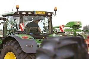 Momenteel is er nog een kleine maand de mogelijkheid om landbouwvoertuigen te registreren zonder keuring of schouwing van de RDW.