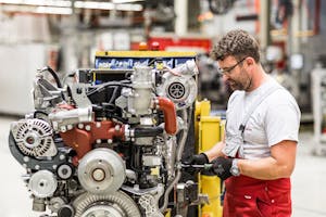 Deutz bouwt in Keulen (D.) motoren voor onder meer landbouwvoertuigen. In 2022 ziet de motorenfabrikant zijn omzet stijgen met 20,8%. - Foto: Deutz