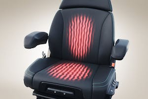 De Grammer MSG 297/2900 bestuurderstoel is elektrisch te bedienen, heeft stoelverwarming, is voorzien van een volledig nieuw veersysteem en beschikt over de nodige instelmogelijkheden. - Foto's: Grammer